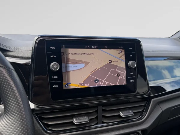 VOLKSWAGEN T-Roc (2023) — foto 7 van 23