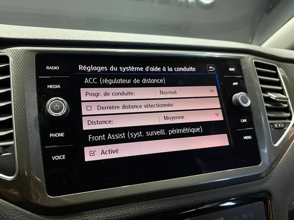 Volkswagen Golf (2020) — foto 4 van 28