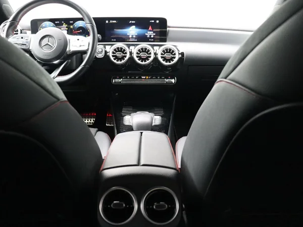 Mercedes-Benz A-Klasse (2022) — foto 15 van 30
