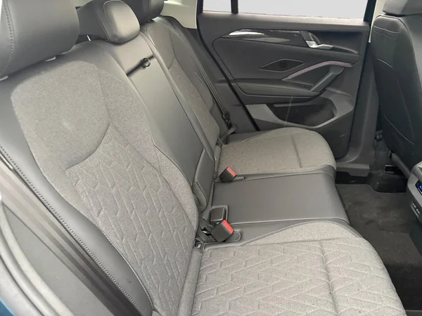 VOLKSWAGEN Tiguan (2026) — foto 10 van 24