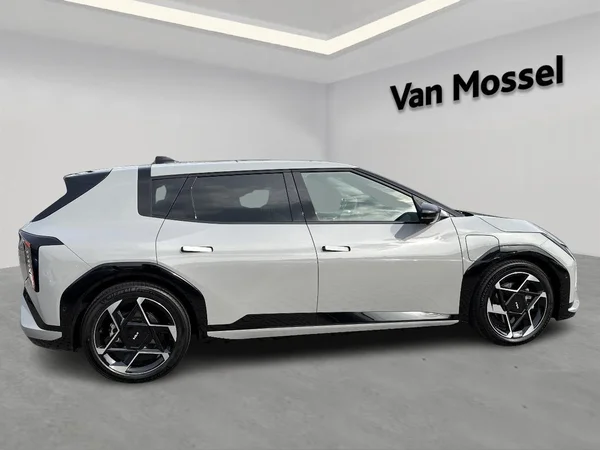 Kia EV4 (2025) — foto 25 van 30