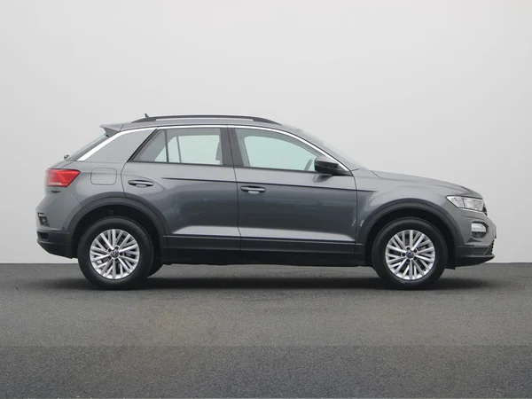 VOLKSWAGEN T-Roc (2021) — foto 15 van 17