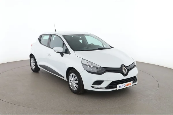 Renault Clio (2018) — foto 14 van 16