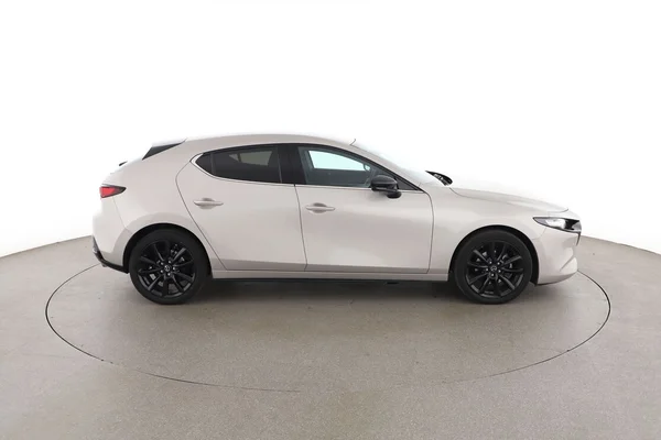 Mazda 3 (2024) — foto 13 van 16