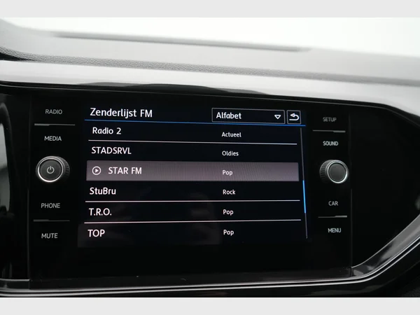 VOLKSWAGEN T-Cross (2019) — foto 19 van 22