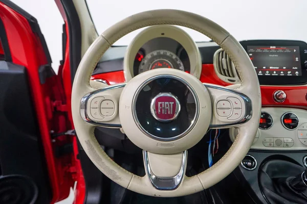 Fiat 500 (2019) — foto 9 van 50
