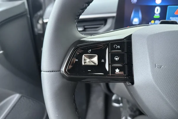 MG MG3 Hybrid+ (HEV) — foto 6 van 16