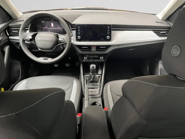 SKODA Kamiq (2026) — foto 6 van 11