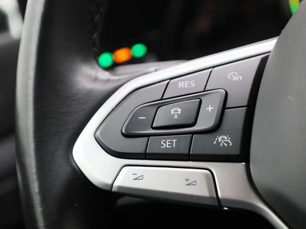 Volkswagen Golf (2023) — foto 14 van 41