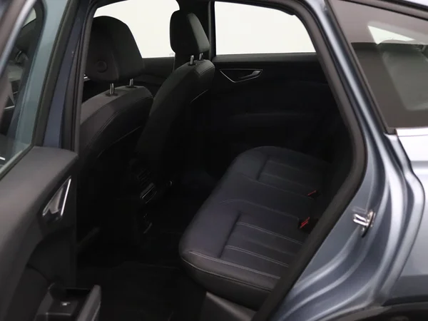 AUDI Q4 Sportback e-tron (2022) — foto 13 van 25