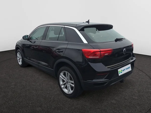 VOLKSWAGEN T-Roc (2021) — foto 18 van 24