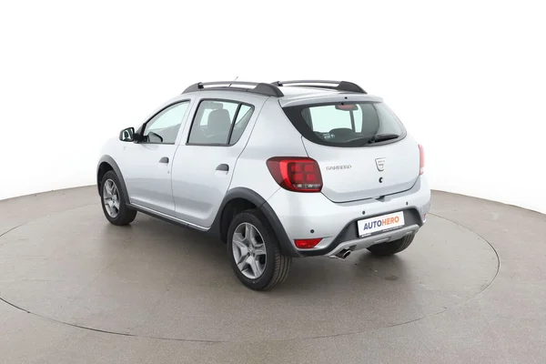 Dacia Sandero (2019) — foto 10 van 16