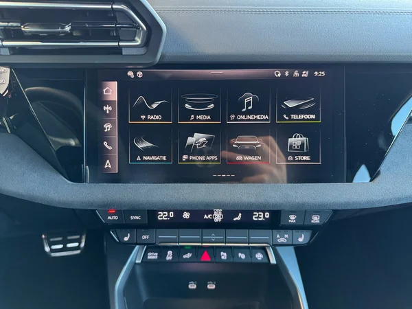 AUDI A3 Sportback PHEV (2025) — foto 19 van 23