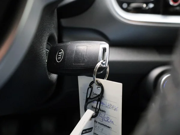 Kia Stonic (2021) — foto 14 van 35