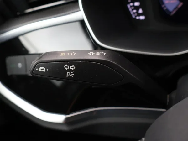 Audi Q3 (2020) — foto 4 van 25