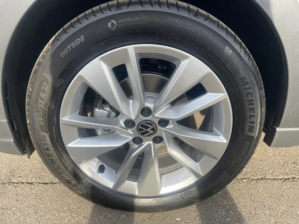 VOLKSWAGEN Taigo (2026) — foto 24 van 24