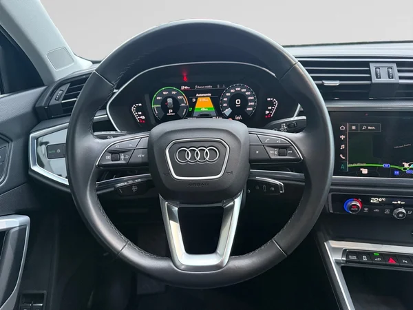 AUDI Q3 PHEV (2024) — foto 3 van 11