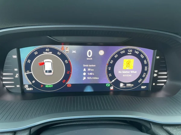 SKODA Octavia Combi (2026) — foto 6 van 21