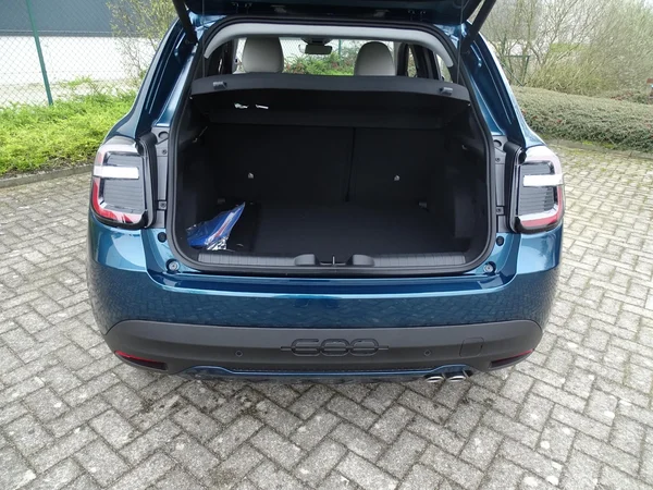 Fiat 600 (2026) — foto 10 van 28