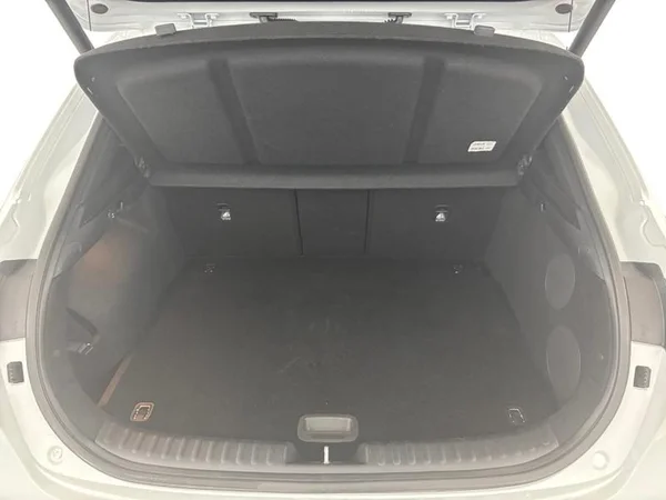 KIA XCeed (2024) — foto 6 van 35