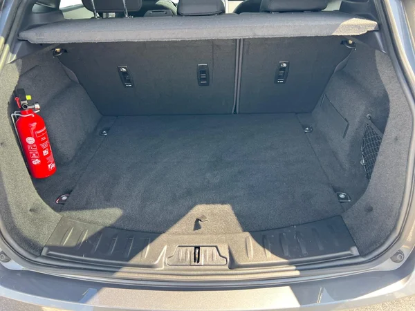 JAGUAR E-Pace Dsl (2019) — foto 6 van 18