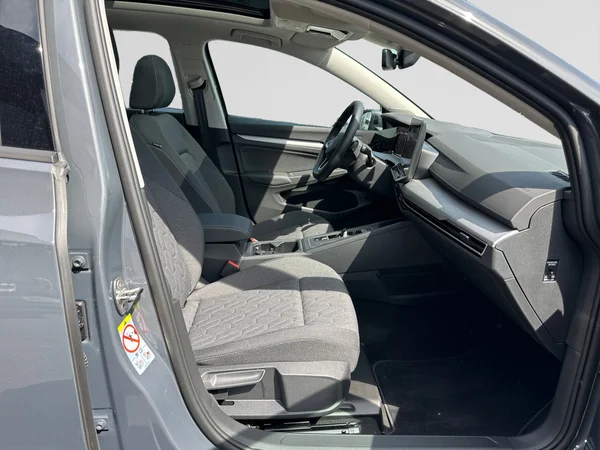 VOLKSWAGEN Golf VIII SW (2025) — foto 13 van 21