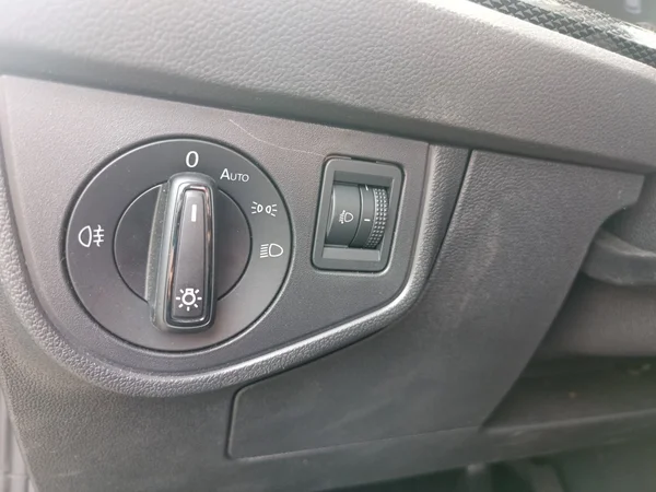 VOLKSWAGEN Polo (2023) — foto 19 van 21