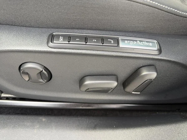 VOLKSWAGEN ID.7 Tourer (2024) — foto 4 van 25