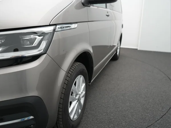VOLKSWAGEN Multivan T6.1 Dsl (2023) — foto 24 van 27