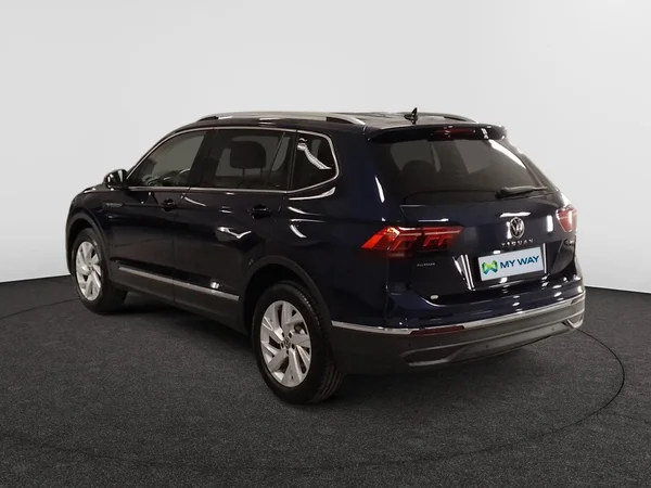 VOLKSWAGEN Tiguan Allspace Dsl (2023) — foto 16 van 22