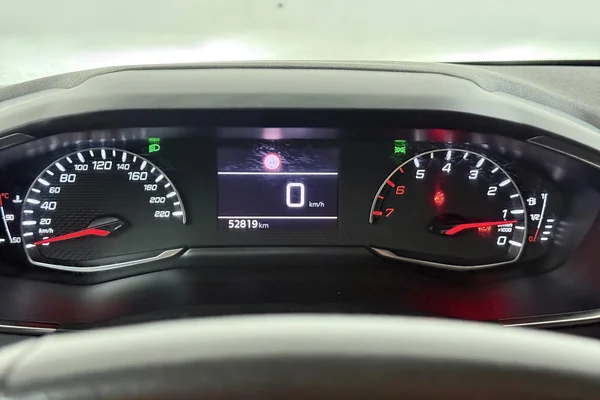 Peugeot 208 (2022) — foto 6 van 39