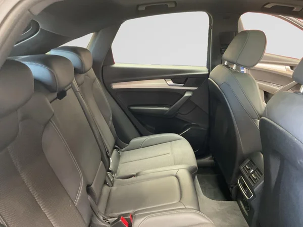 AUDI Q5 Sportback PHEV (2024) — foto 11 van 23