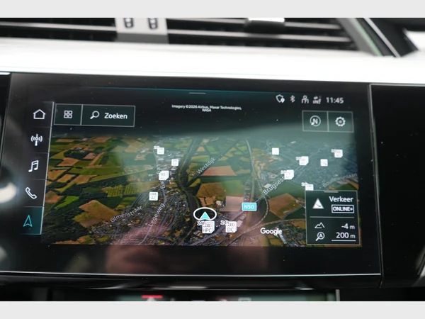 AUDI Q8 e-tron (2025) — foto 32 van 34