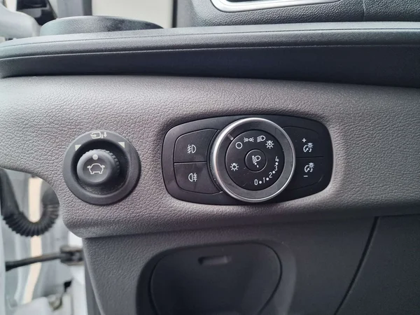 Ford Transit (2024) — foto 2 van 15