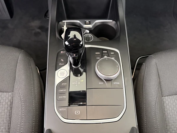 BMW 118 (2024) — foto 4 van 25