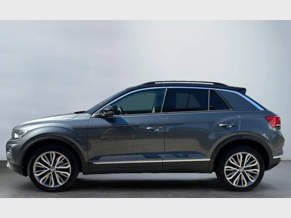 Volkswagen T-Roc (2018) — foto 30 van 32
