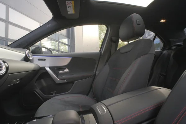 Mercedes-Benz A-Klasse (2024) — foto 7 van 31
