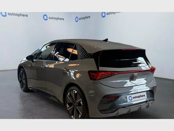 Cupra Born (2025) — foto 26 van 29