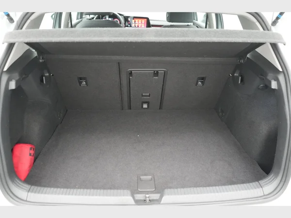 VOLKSWAGEN Golf VIII eHybrid (PHEV) (2021) — foto 30 van 32