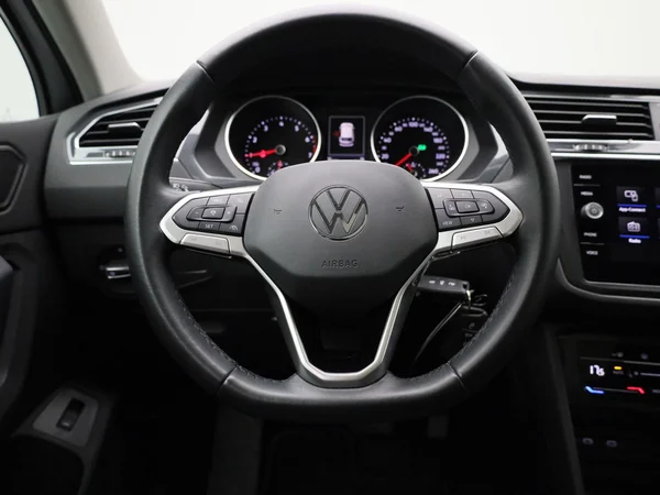 Volkswagen Tiguan (2022) — foto 46 van 48