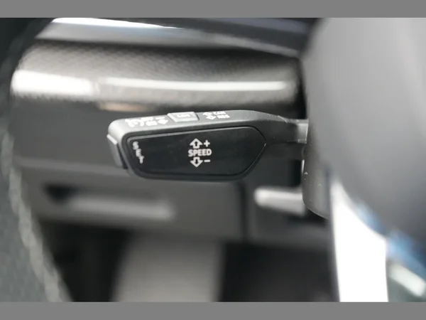 AUDI Q7 PHEV (2023) — foto 8 van 39