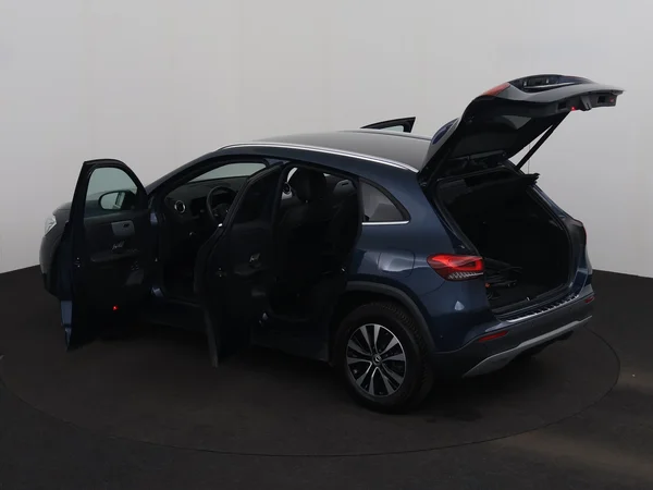 MERCEDES GLA 250 (2022) — foto 32 van 33