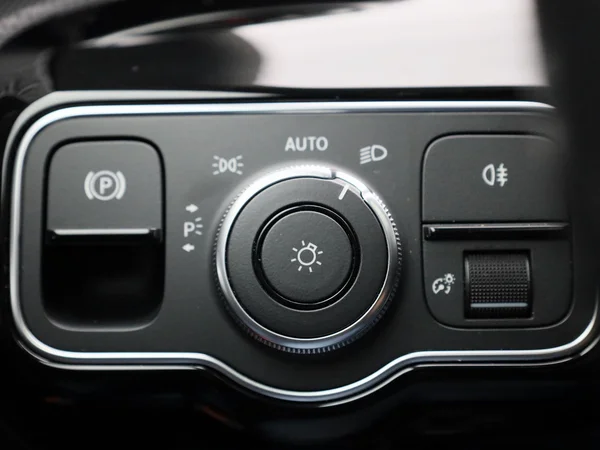 Mercedes-Benz CLA (2022) — foto 16 van 53