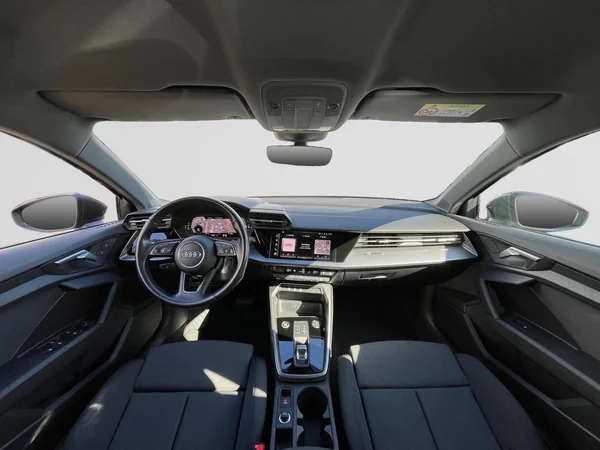AUDI A3 Sportback (2024) — foto 15 van 21