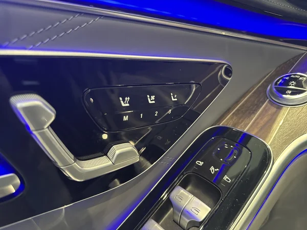 Mercedes-Benz Maybach (2021) — foto 16 van 40