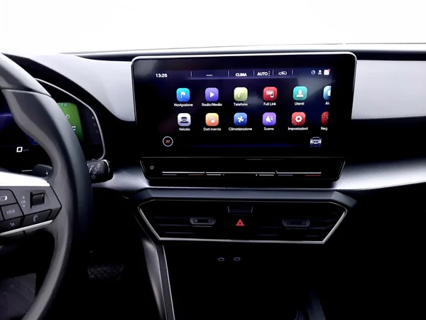 Seat Leon ST (2022) — foto 3 van 25