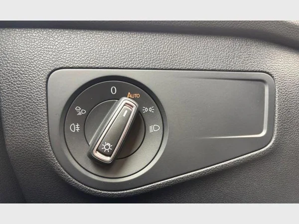 Volkswagen Tiguan (2021) — foto 5 van 27