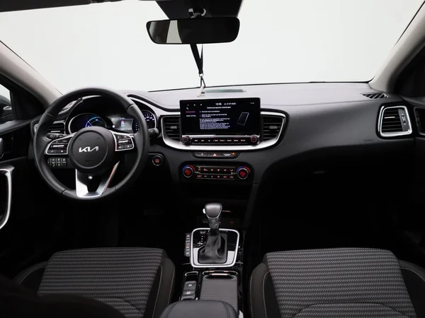 Kia XCeed (2023) — foto 29 van 41