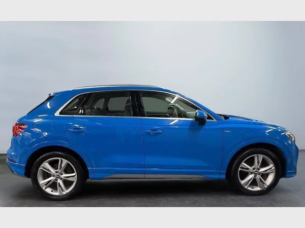 Audi Q3 (2019) — foto 25 van 28