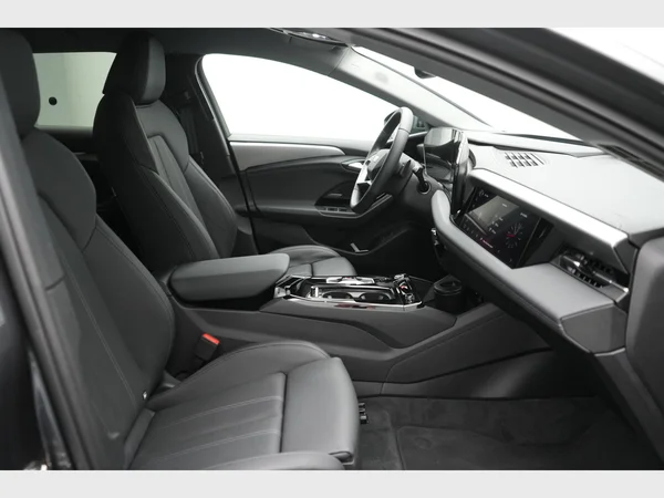 AUDI A6 Avant e-tron (2025) — foto 11 van 30